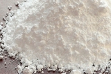 Мелкий порошок белого цвета – исходный материал для производства ПВХ